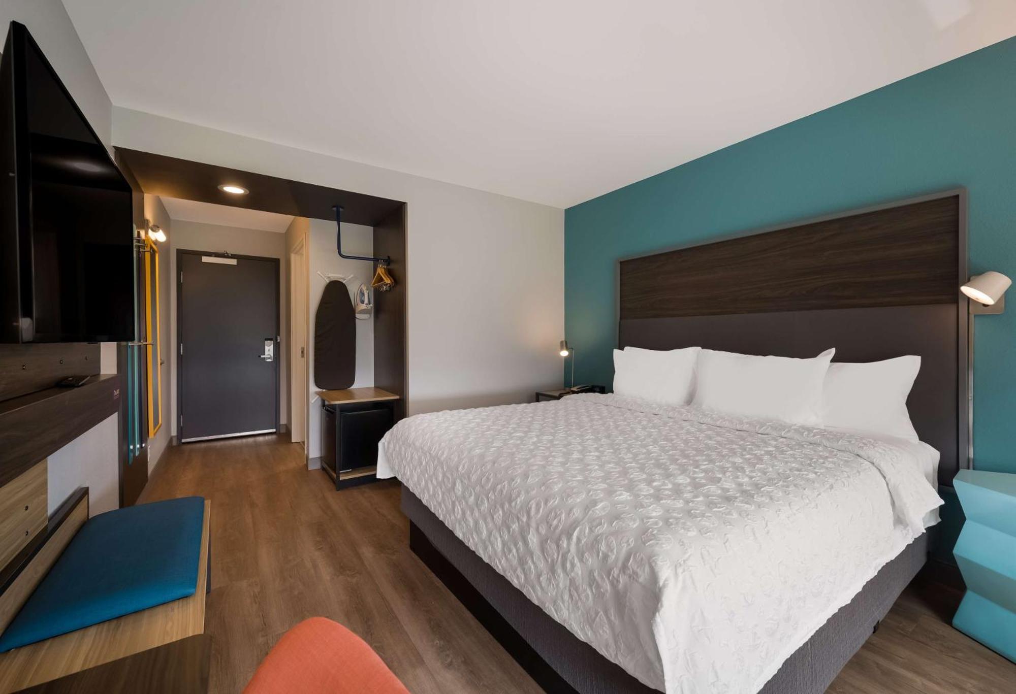 Tru By Hilton Novi Detroit Hotell Exteriör bild